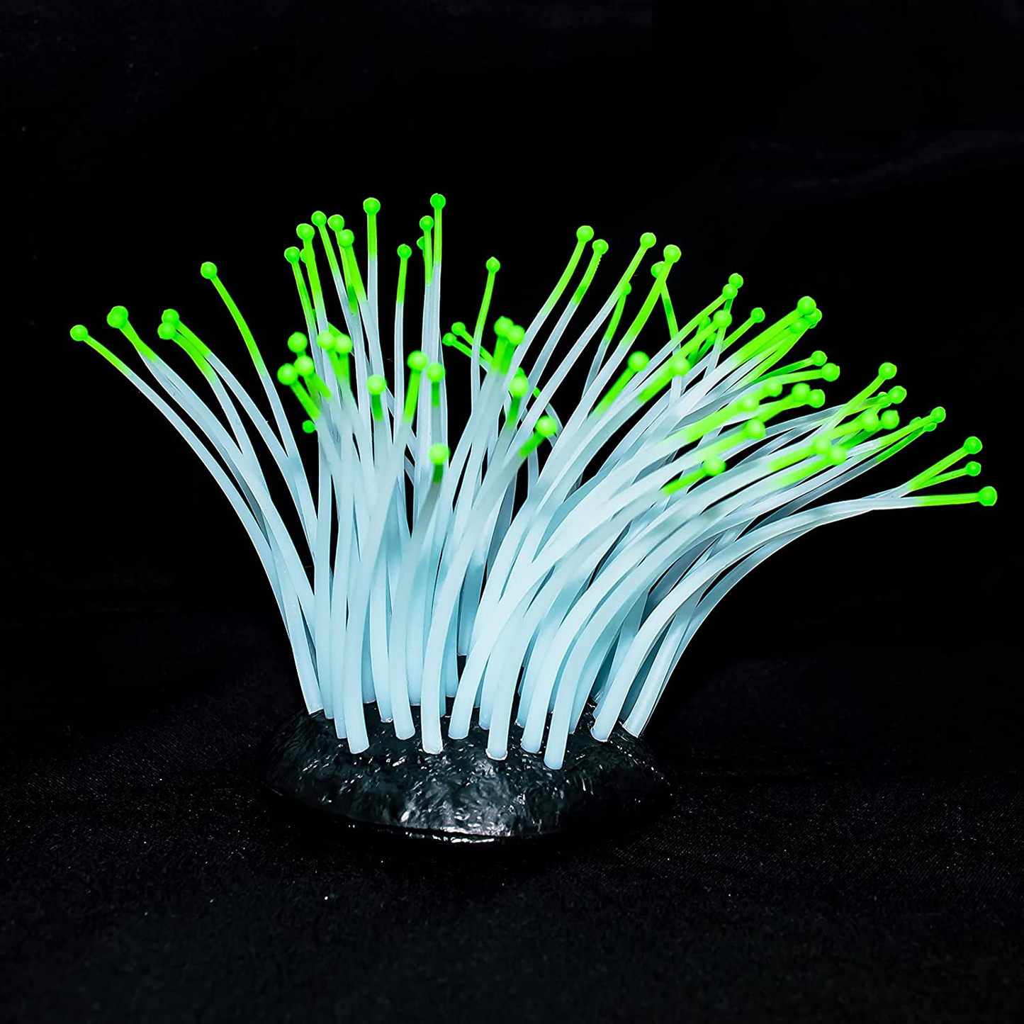 Besimple Artificial Luminous Sea Anemone, Simulation Silicone Coral Plants Ornament Glowing Sea Anemone with Suction Cup for Aquarium Fish Tank Decoration Animals & Pet Supplies > Pet Supplies > Fish Supplies > Aquarium Decor Besimple Green