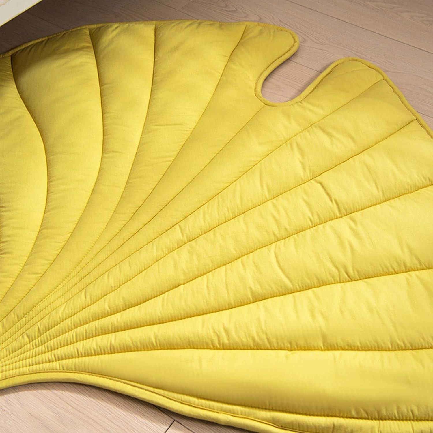 3D Leaves Shaped Pet Blanket Double Sided Leaf Baby Cushion Leaf Shaped Blanket Pet Blanket Cushion for Dog and Cat Yellow Leaf Shaped Warm Soft Washable Cotton Crawling Cushion