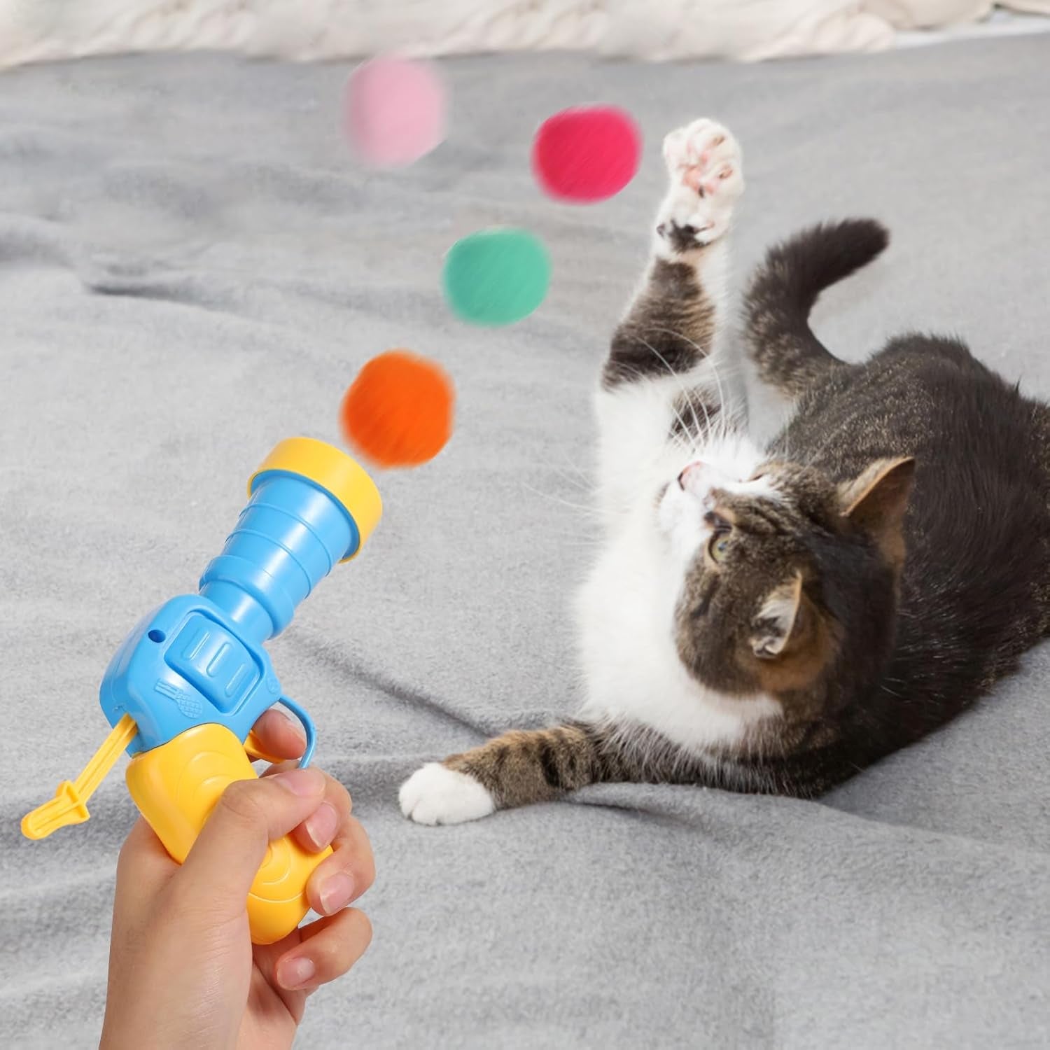 2Pcs Cat Toy Balls Launcher, Interactive Cat Toy Ball with 30 Soft Pom Pom Balls Kitten Toys Cat Toys for Indoor Cats for Training Playing Pet Supplies