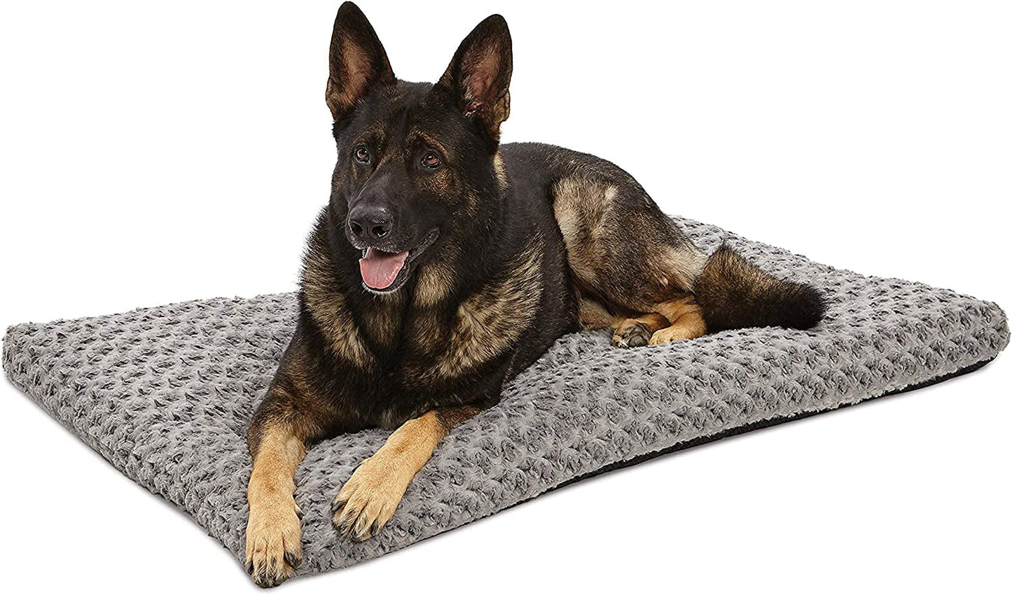 Midwest Homes for Pets Deluxe Dog Beds Super Plush Dog & Cat Beds Ideal for Dog Crates Machine Wash & Dryer Friendly, 1-Year Warranty, Gray, 24-Inch