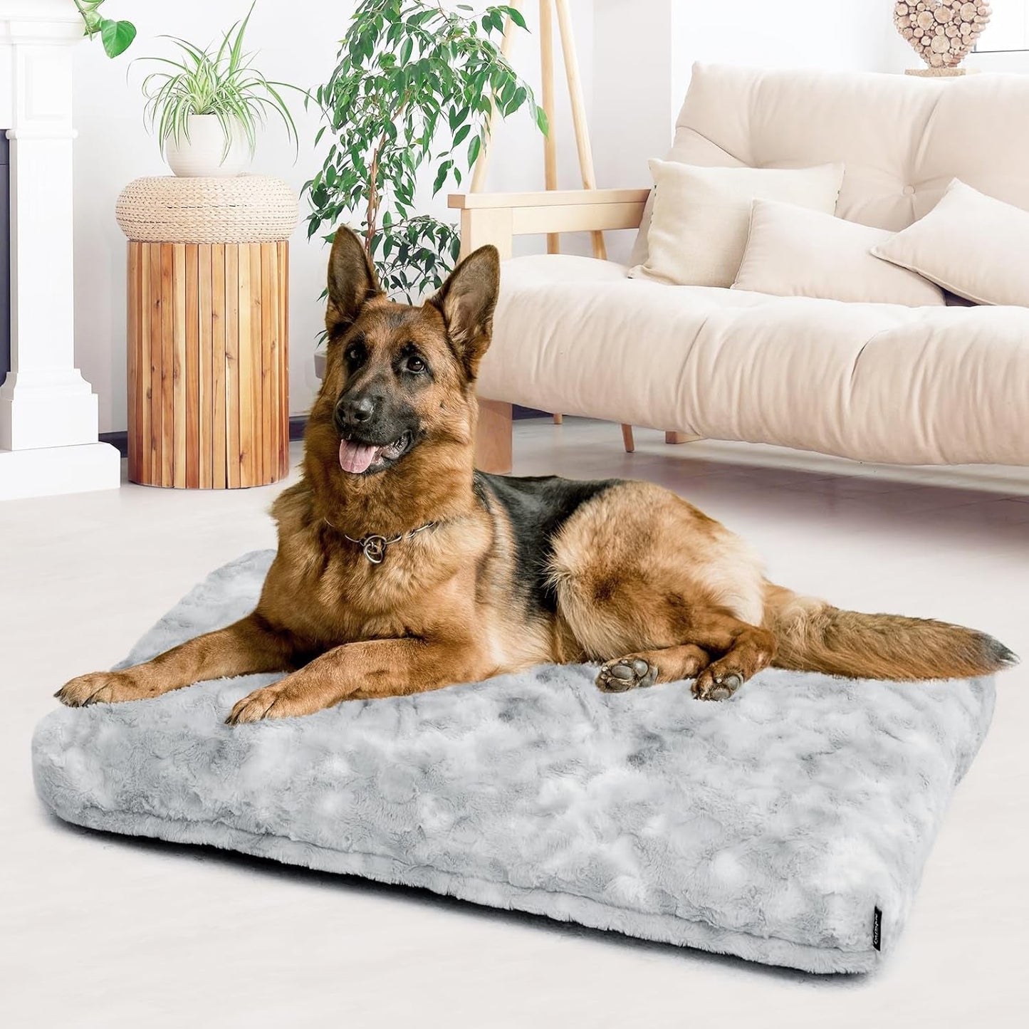 Blunique® Washable Dog Bed Deluxe, Waterproof Plush Dog Crate Bed, XL Dog Crate Mats, Faux Fur Pet Beds, Fluffy Comfy Kennel Pad, Anti-Slip Pet Sleeping Mat for Large, Jumbo, and Medium Dog Breeds