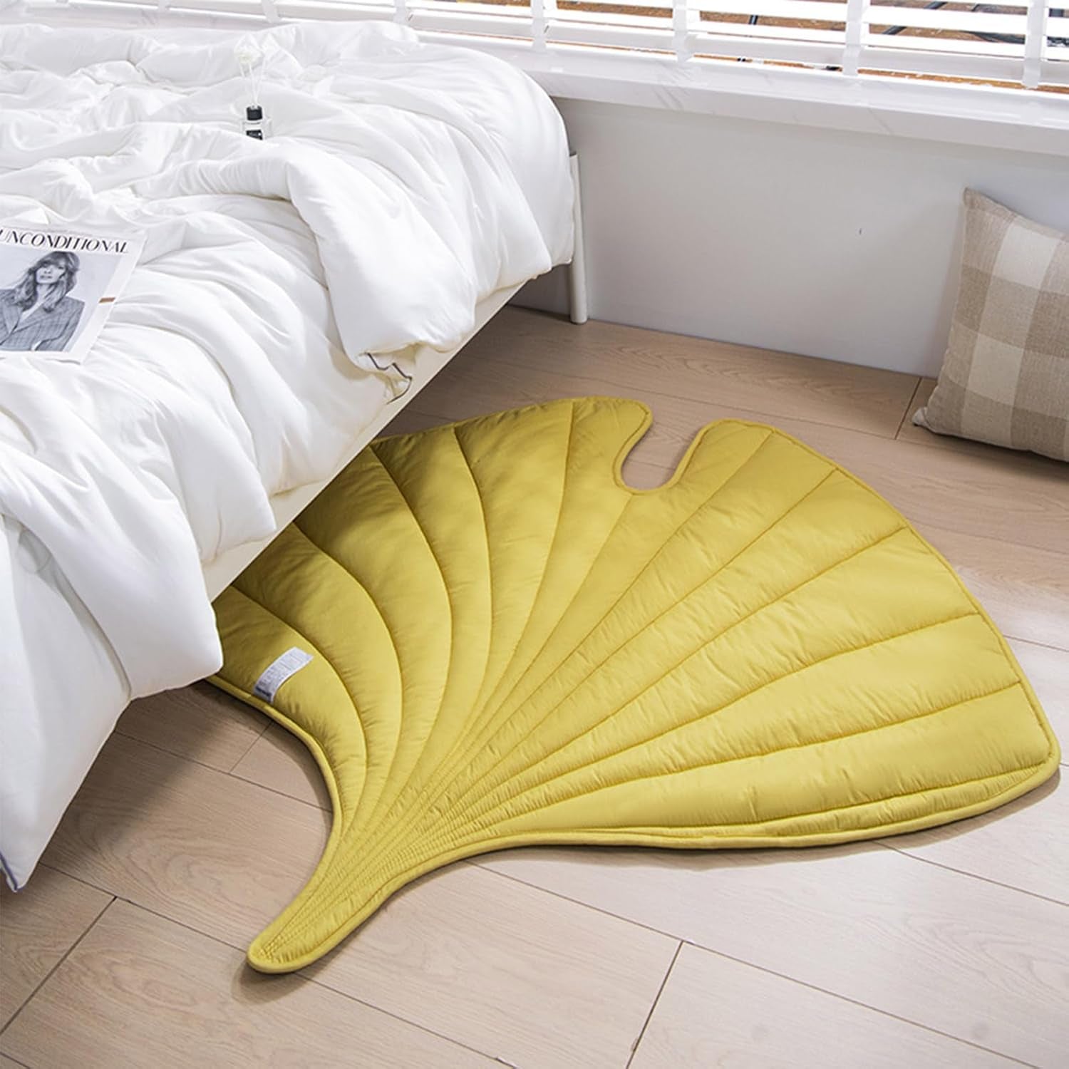 3D Leaves Shaped Pet Blanket Double Sided Leaf Baby Cushion Leaf Shaped Blanket Pet Blanket Cushion for Dog and Cat Yellow Leaf Shaped Warm Soft Washable Cotton Crawling Cushion