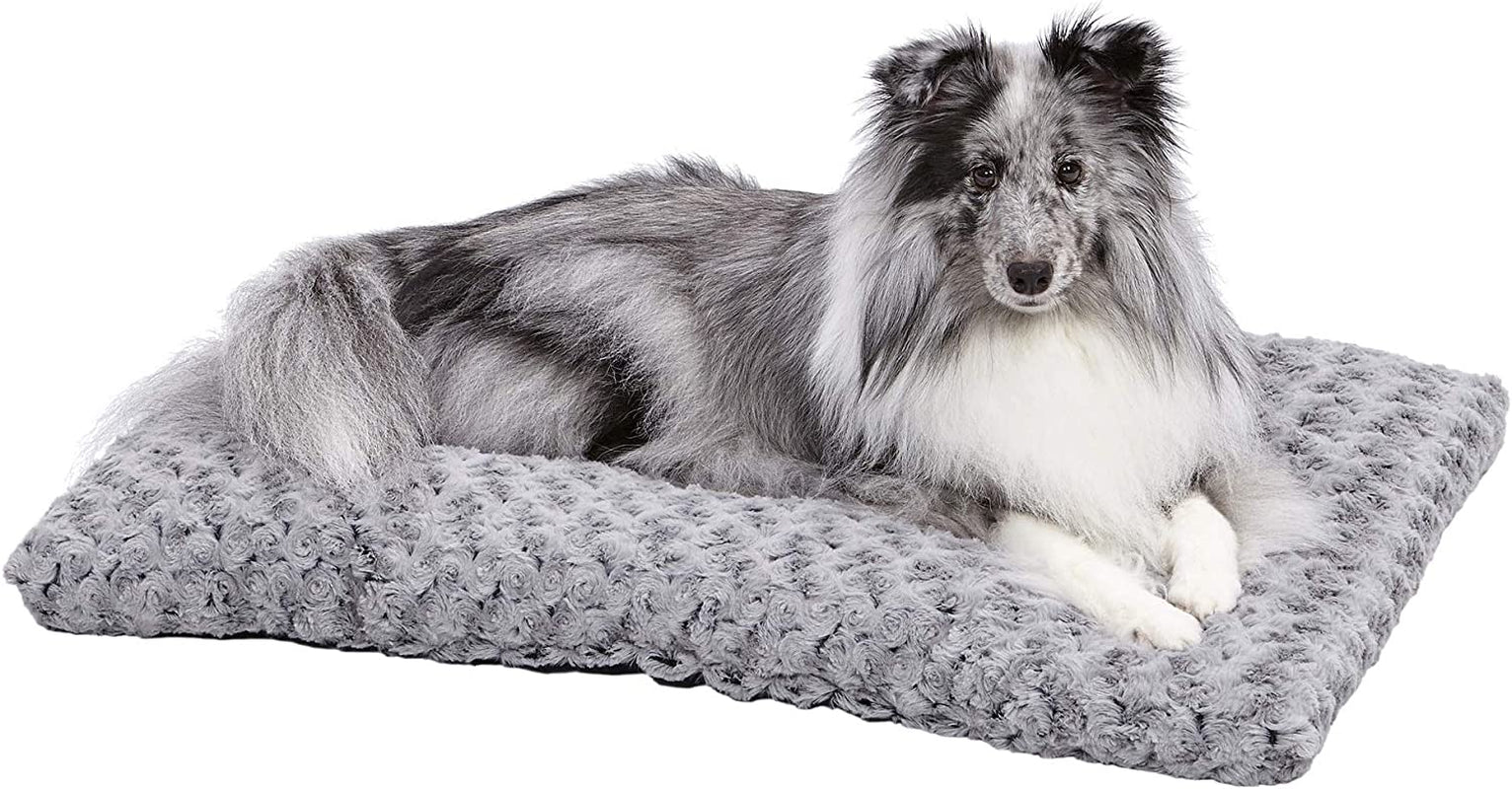 Midwest Homes for Pets Deluxe Dog Beds Super Plush Dog & Cat Beds Ideal for Dog Crates Machine Wash & Dryer Friendly, 1-Year Warranty, Gray, 24-Inch