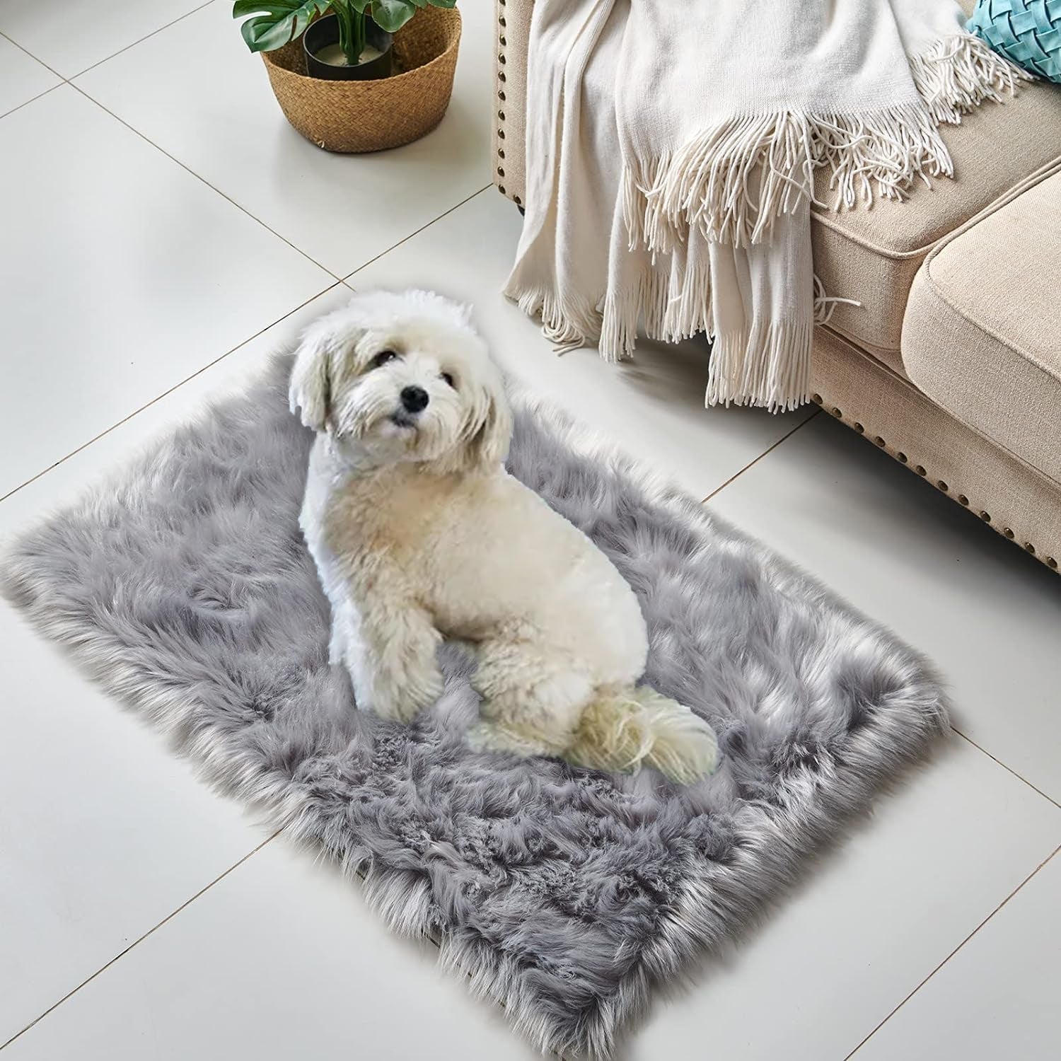 Fluffy Pet Dog Cat Bed Mat, Washable Super Soft Plush Faux Fur Warm Area Mat Pad for Indoor Pet Cat Dog Small Sleep Cushion