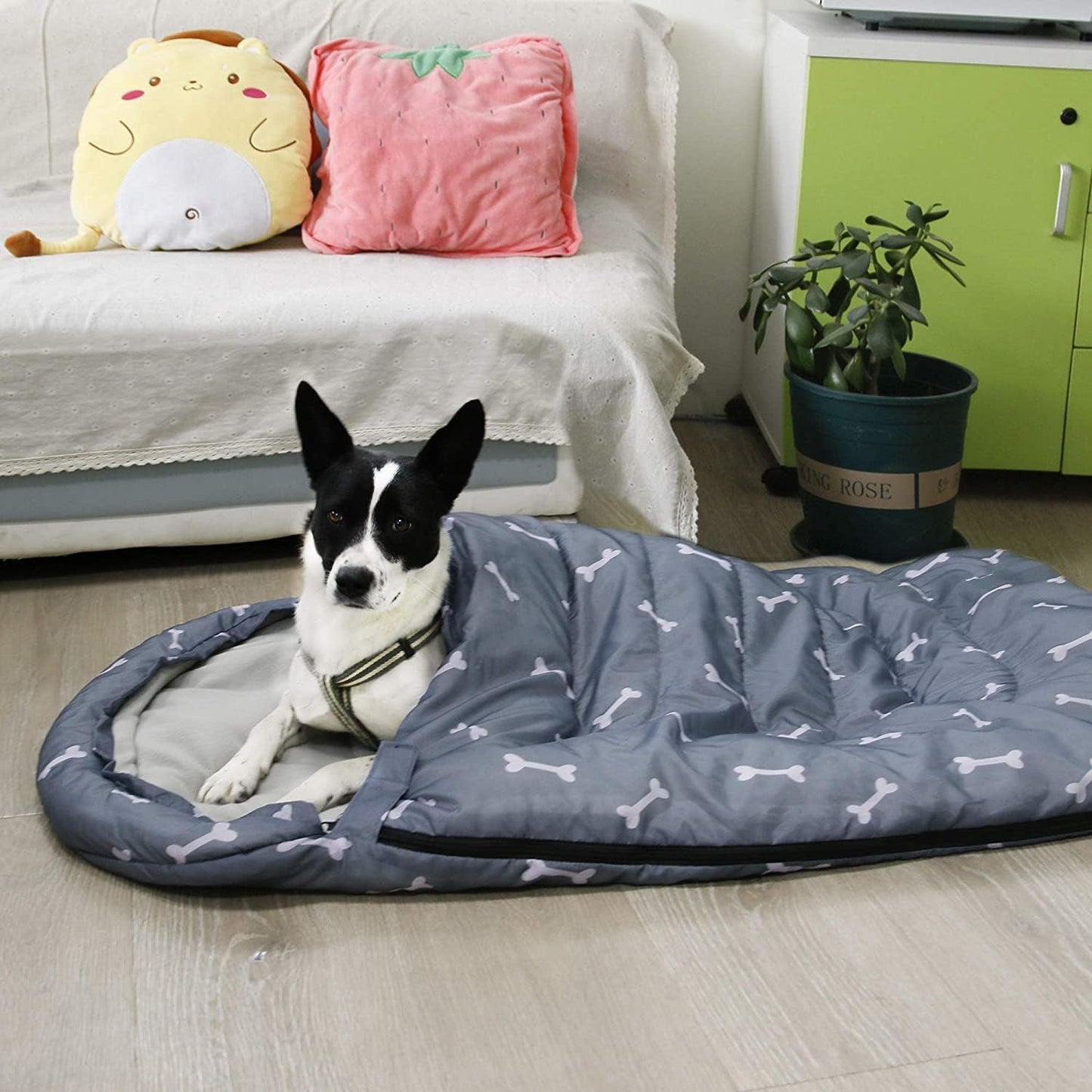 Dog Sleeping Bag Waterproof Warm Packable Dog Bed Mat with Storage Bag for Indoor Outdoor Travel Camping Hiking Backpacking (Grey)