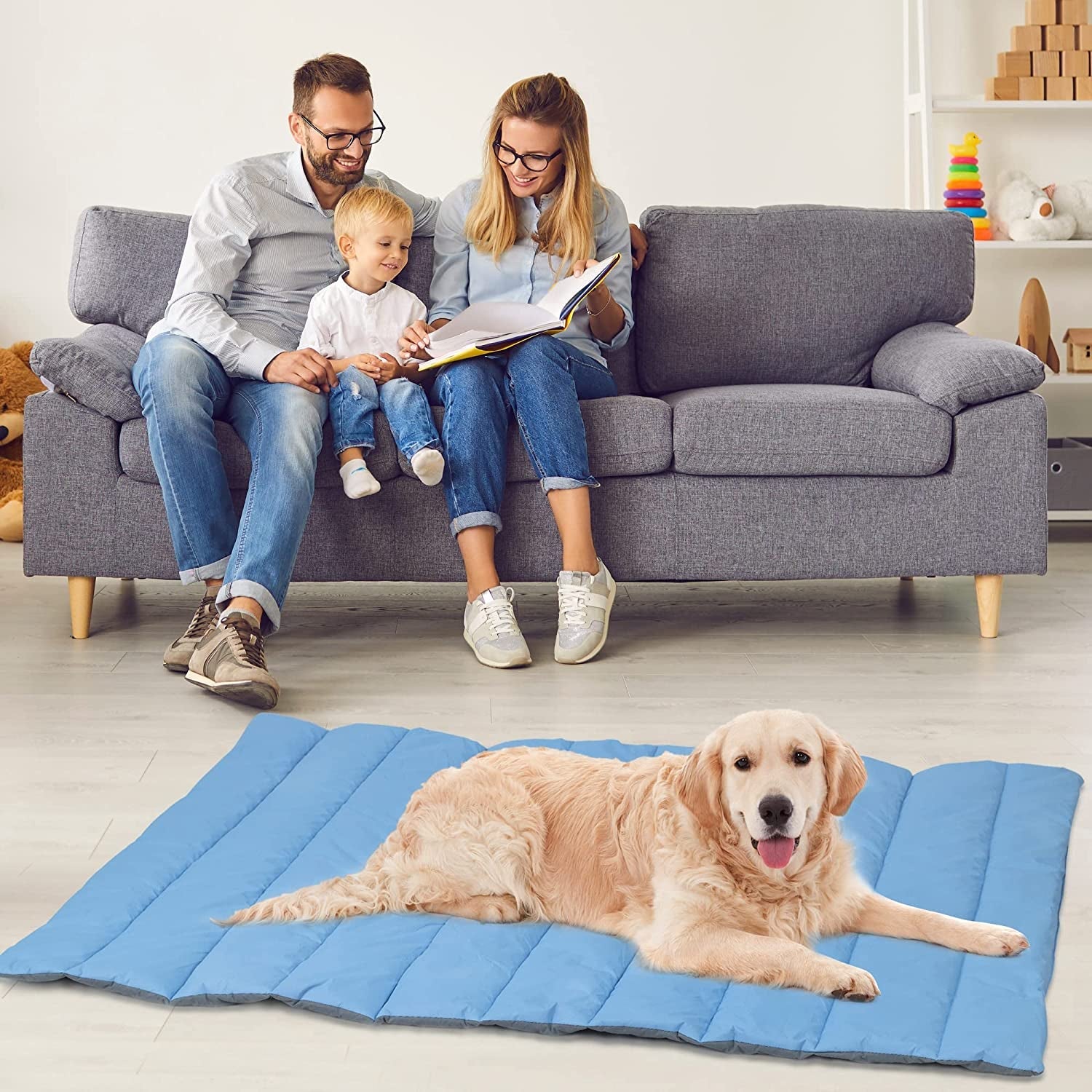 Heeyoo Outdoor Dog Bed, Water Proof Camping Dog Bed, Machine Washable and Easy Clean Travel Dog Bed, Foldable Pet Mat for Small, Medium, and Large Dog and Cat