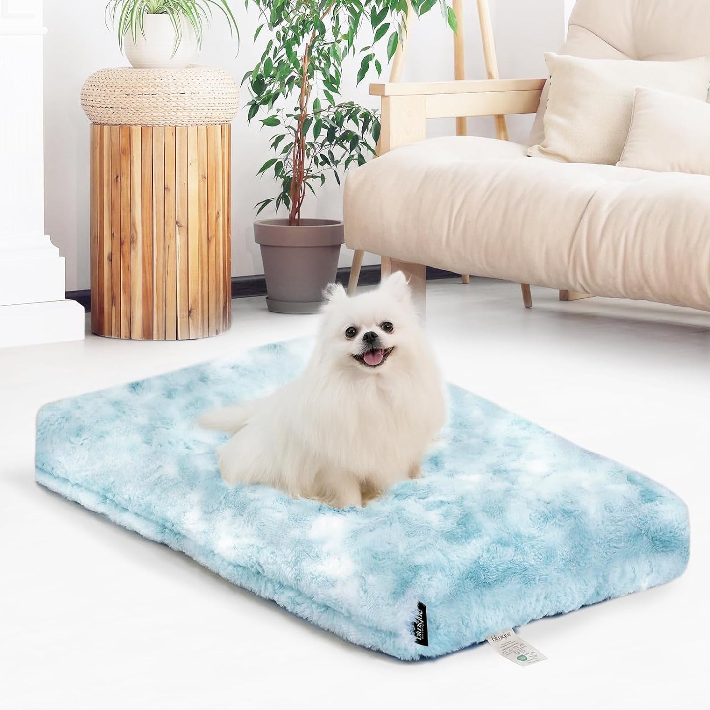 Blunique® Washable Dog Bed Deluxe, Waterproof Plush Dog Crate Bed, XL Dog Crate Mats, Faux Fur Pet Beds, Fluffy Comfy Kennel Pad, Anti-Slip Pet Sleeping Mat for Large, Jumbo, and Medium Dog Breeds