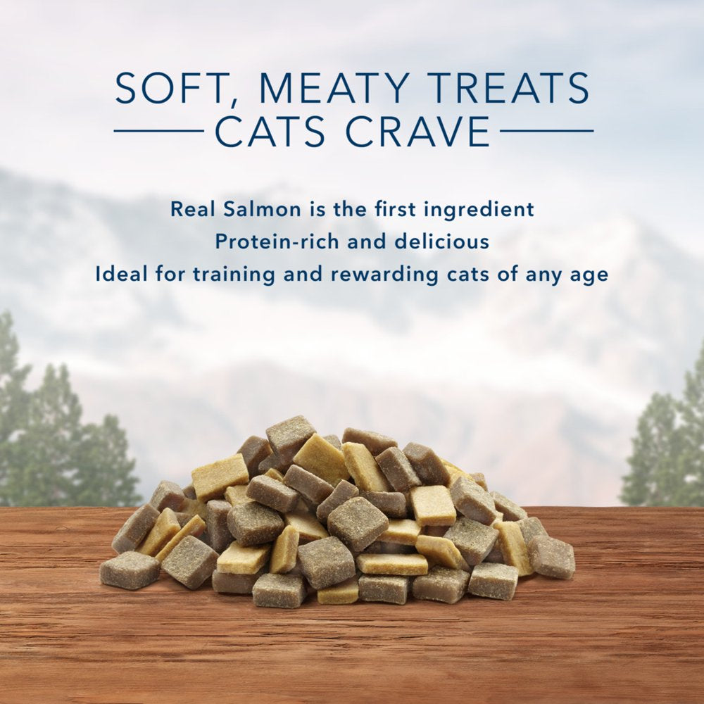 Blue Buffalo Wilderness Chicken & Salmon Flavor Soft Treats for Cats, Grain-Free, 8 Oz. Bag
