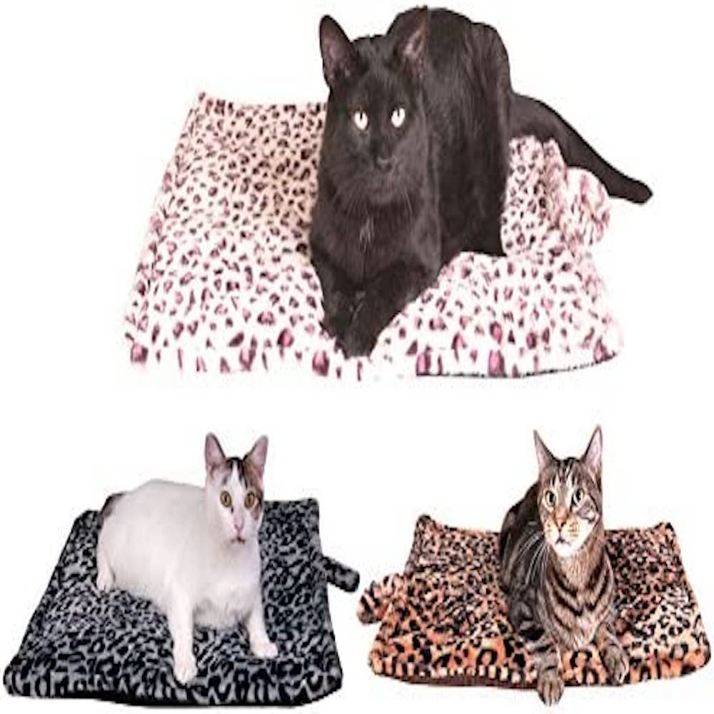 Downtown Pet Supply Thermal Cat Bed - Insulated Cat Mat with Aluminum Film & Sherpa Backing - Washer Safe Faux Fur Cover - Self-Warming Nap Animals & Pet Supplies > Pet Supplies > Cat Supplies > Cat Beds Downtown Pet Supply   