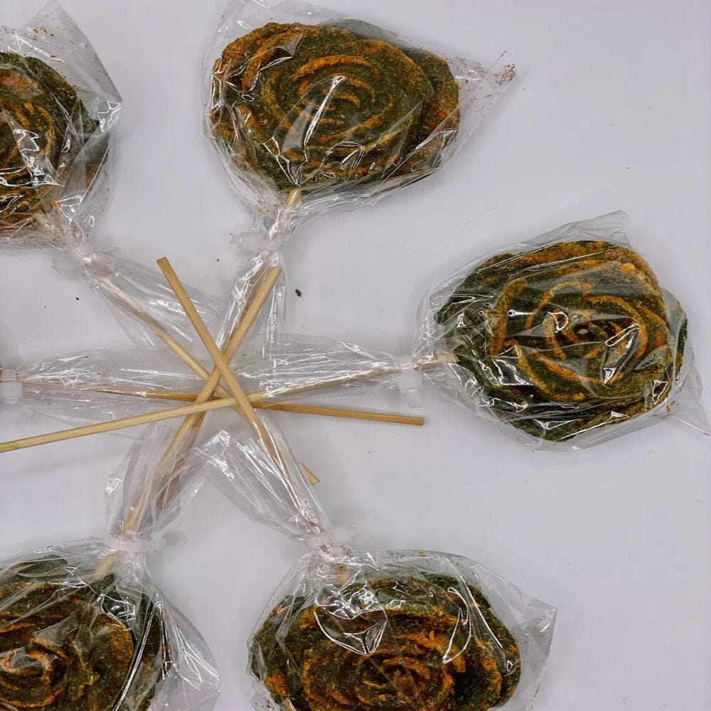 4 Pack Timothy Hay Rose Flower Lollipop with Bamboo Stick Treat for Rabbits, Hamsters, Guinea Pigs, Chinchillas and Small Rodents. Animals & Pet Supplies > Pet Supplies > Small Animal Supplies > Small Animal Treats Truly Pawesome   