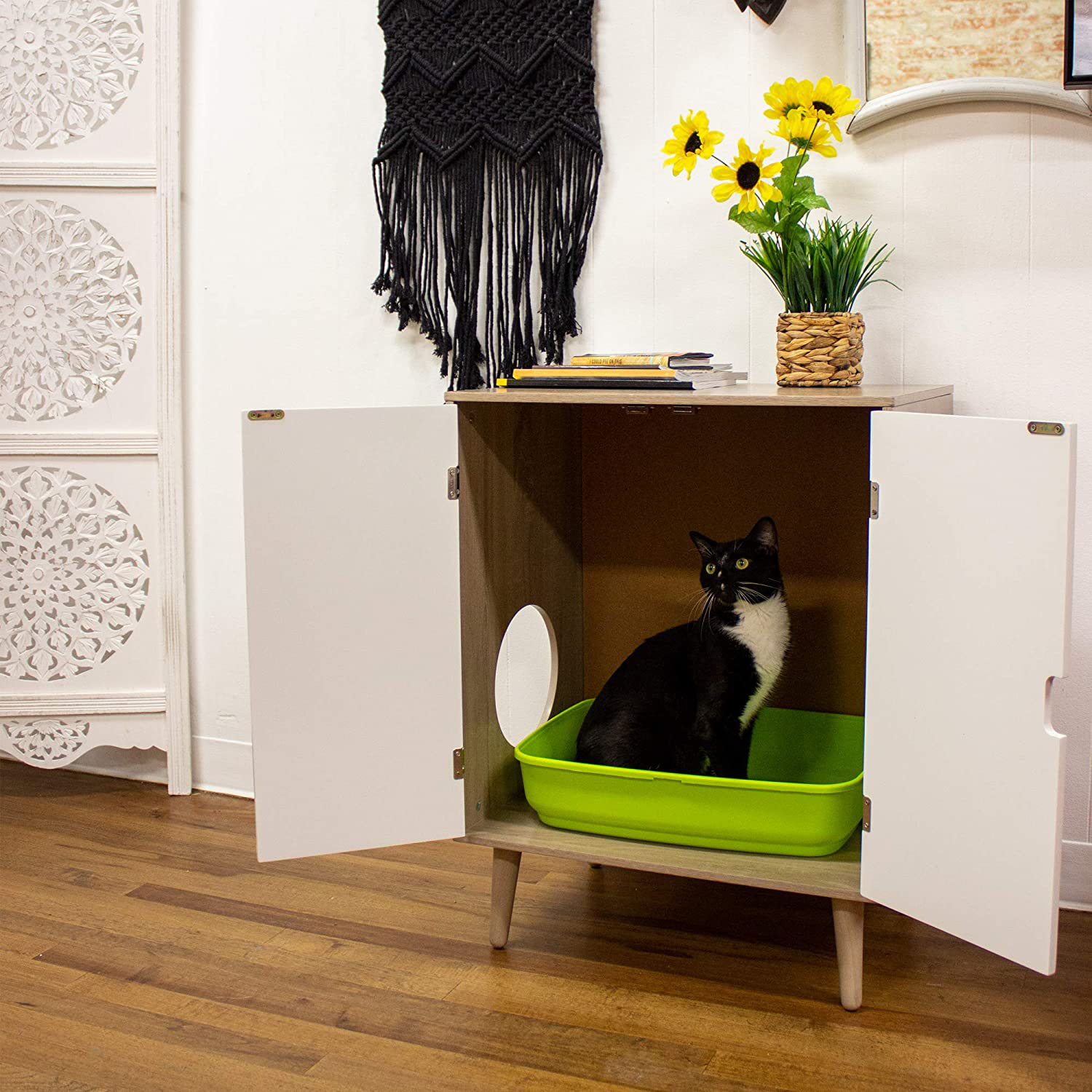 Penn-Plax Cat Walk Furniture: Contemporary Home Cat Litter Hide-Away Cabinet Animals & Pet Supplies > Pet Supplies > Cat Supplies > Cat Furniture Penn-Plax   