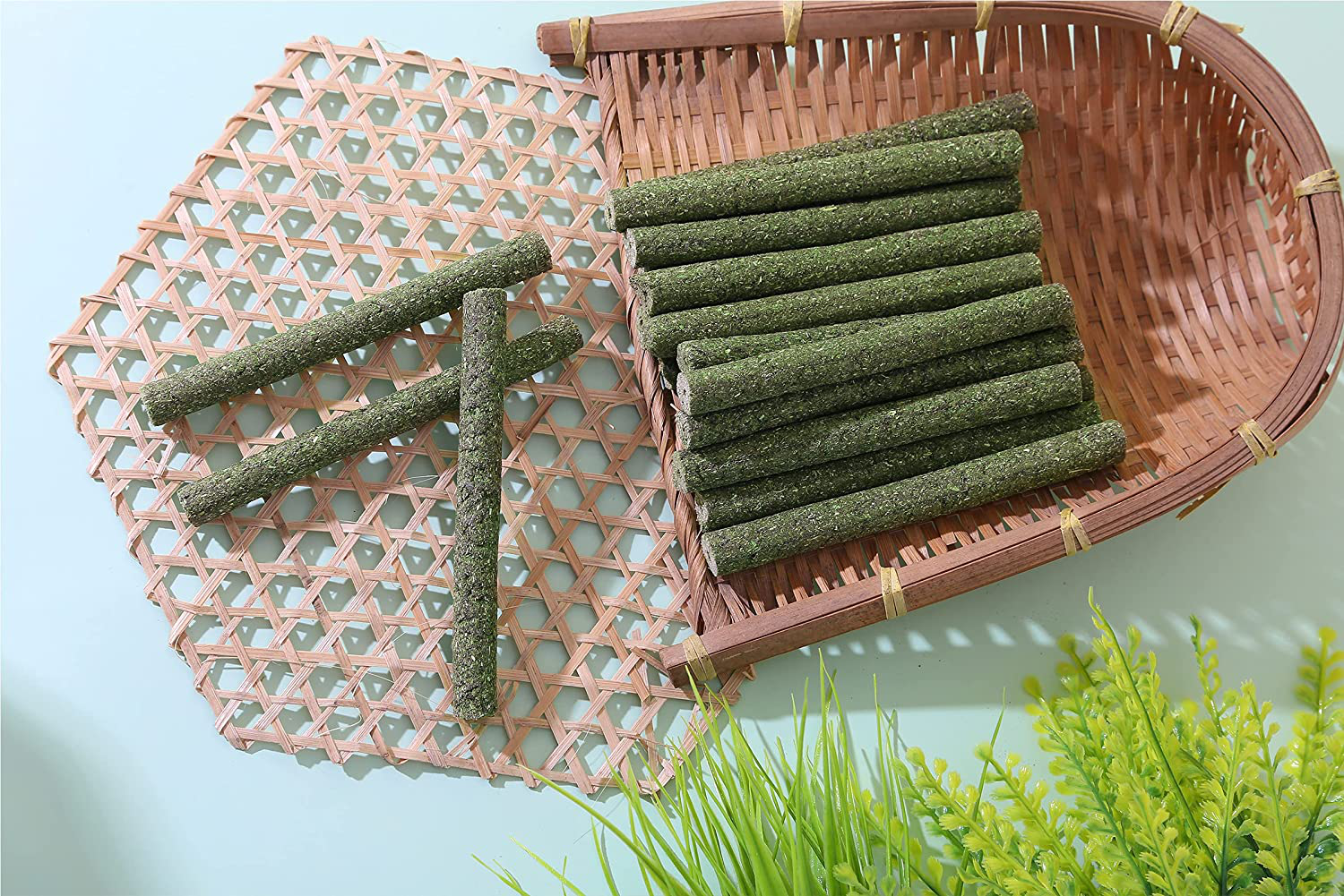 Natural Timothy Hay Sticks, Natural Apple Sticks, Natural Grass Cake, Timothy Molar Rod for Small Animals, Rabbits Chinchilla Hamsters Guinea Pigs Gerbils Groundhog Squirrels Animals & Pet Supplies > Pet Supplies > Small Animal Supplies > Small Animal Food DAMPET   