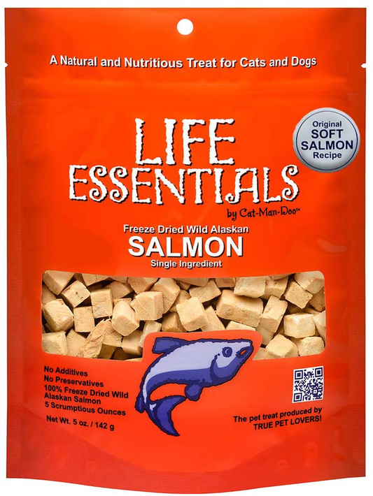 LIFE ESSENTIALS by CAT-MAN-DOO All Natural Freeze Dried Wild Alaskan Salmon Treats for Cats & Dogs - Single Ingredient No Grain Snack with No Additives or Preservatives, 5 Ounce Bag
