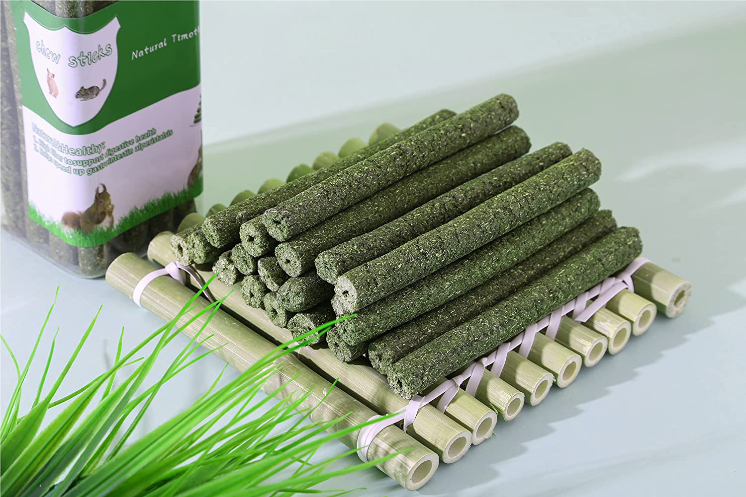 Natural Timothy Hay Sticks, Natural Apple Sticks, Natural Grass Cake, Timothy Molar Rod for Small Animals, Rabbits Chinchilla Hamsters Guinea Pigs Gerbils Groundhog Squirrels