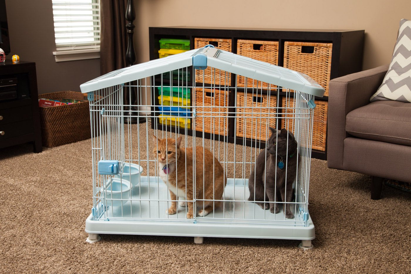 IRIS Small Wire Animal House, Blue Animals & Pet Supplies > Pet Supplies > Dog Supplies > Dog Houses IRIS USA, Inc.   