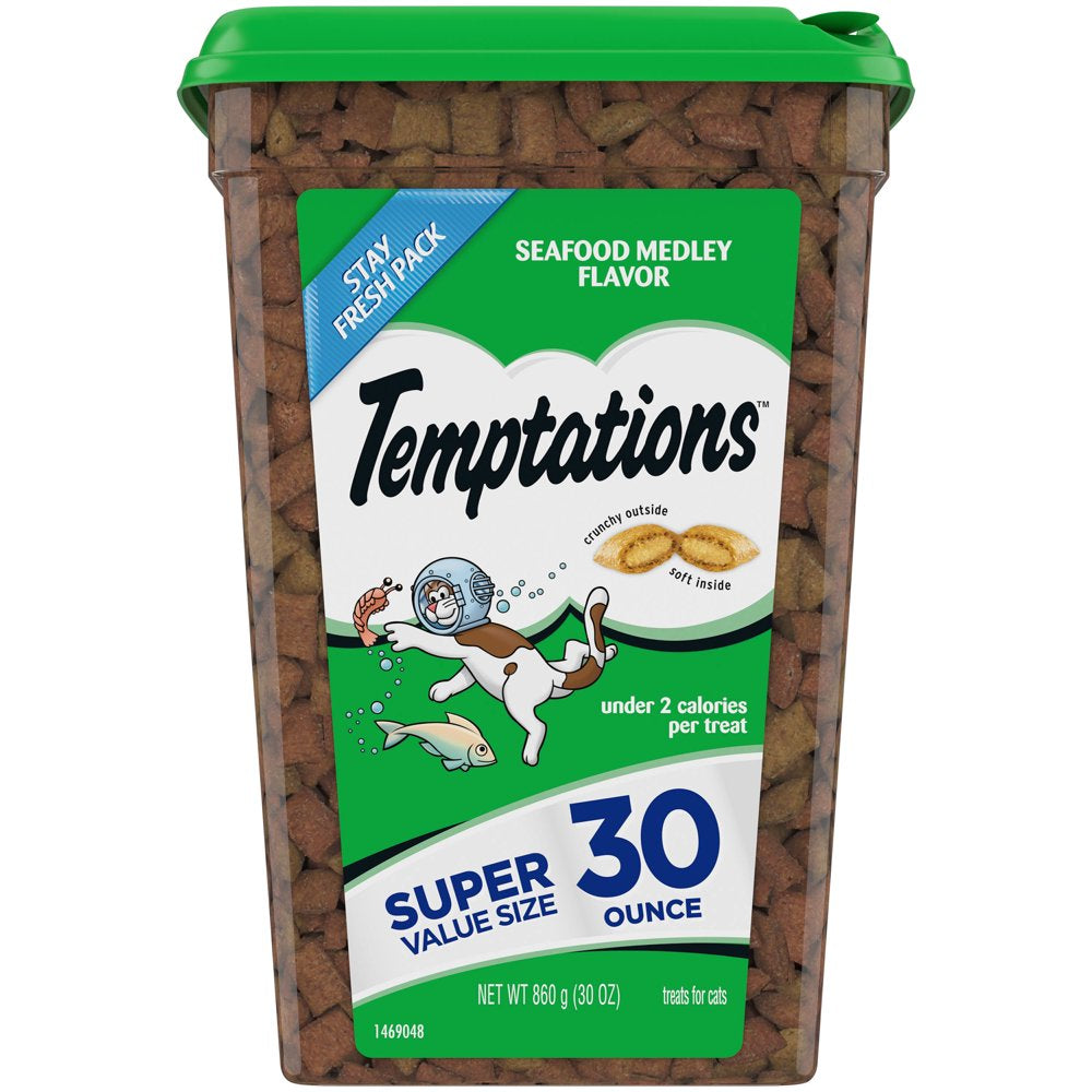 TEMPTATIONS Classic Crunchy and Soft Cat Treats Seafood Medley Flavor, 16 Oz. Tub