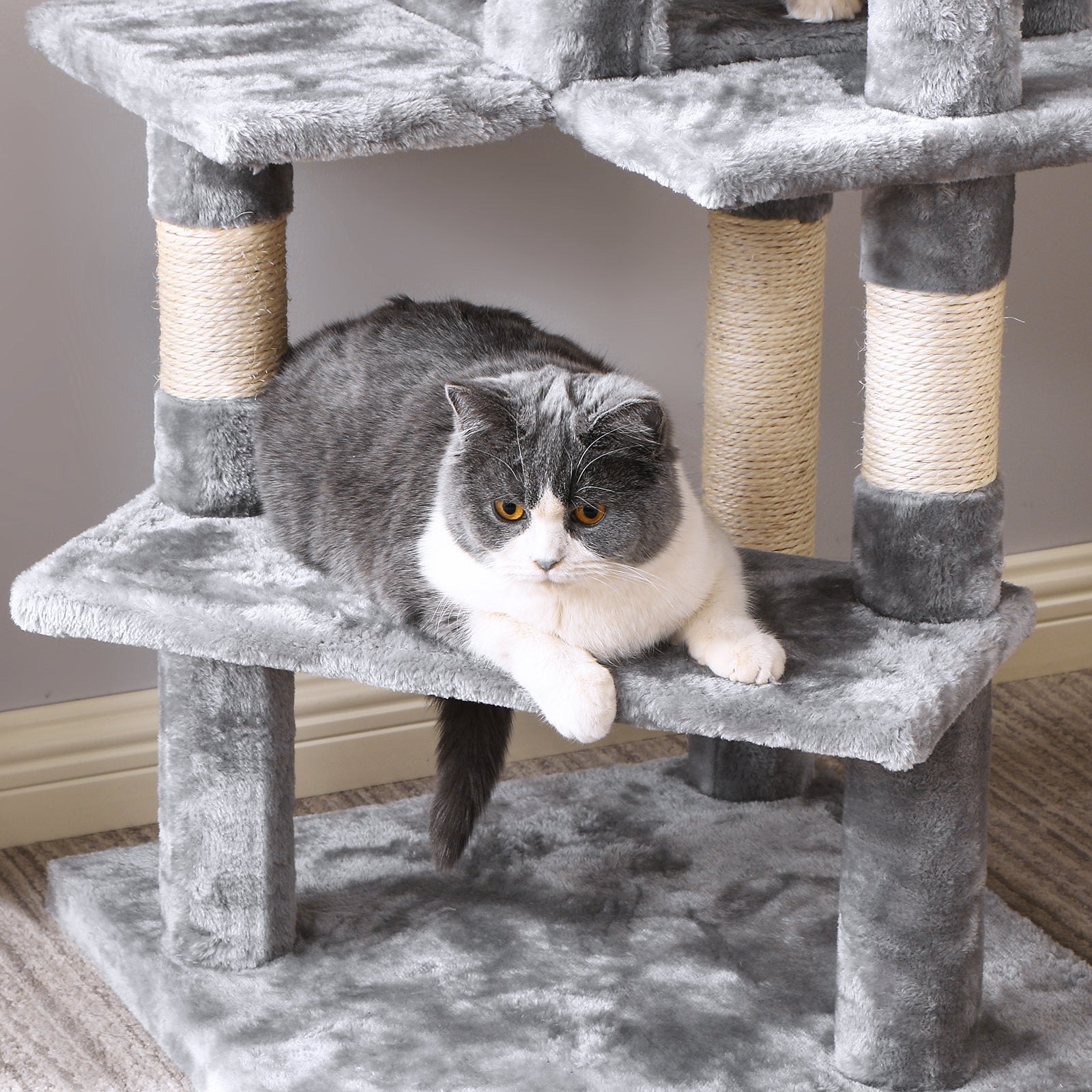 BEWISHOME Cat Tree Tower with Top Plush Perch Multi-Level Cat Condo Sisal Scratching Posts, Cat Play House Activity Center Cat Furniture MMJ12L