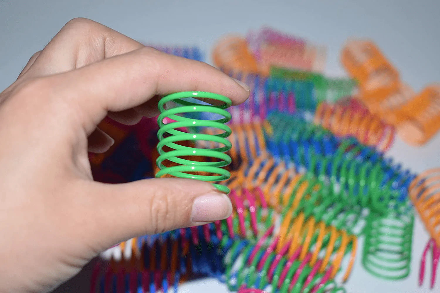 Cat Spring Toys- 60Pack Colorful Coils for Kittens Creative Supplies Spiral Springs Coil Springs for Cats Kittens,Lightweight Durable Plastic Animals & Pet Supplies > Pet Supplies > Cat Supplies > Cat Toys Cacovedo   