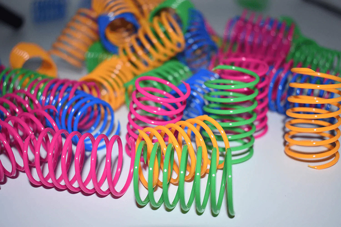 Cat Spring Toys- 60Pack Colorful Coils for Kittens Creative Supplies Spiral Springs Coil Springs for Cats Kittens,Lightweight Durable Plastic Animals & Pet Supplies > Pet Supplies > Cat Supplies > Cat Toys Cacovedo   