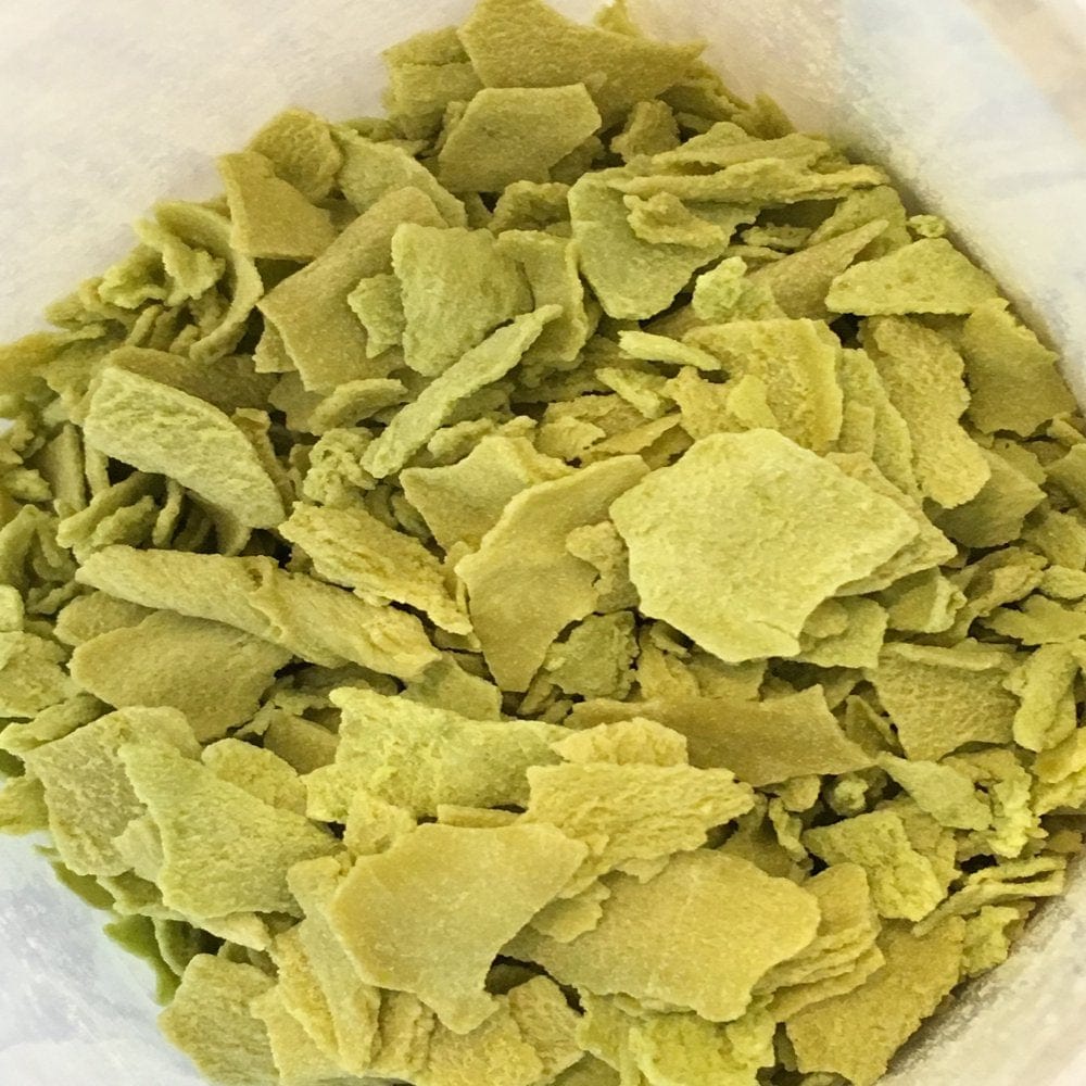 Wheeky Pea Flakes - a Special Treat for Rabbits, Guinea Pigs, Hamsters and Small Pets, 4 Oz. Bag Animals & Pet Supplies > Pet Supplies > Small Animal Supplies > Small Animal Treats Wheeky Pets   